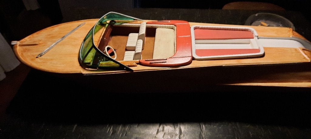 tres belle maquette riva 89 cm, Hobby & Loisirs créatifs, Modélisme | Bateaux & Navires, Enlèvement ou Envoi, Comme neuf