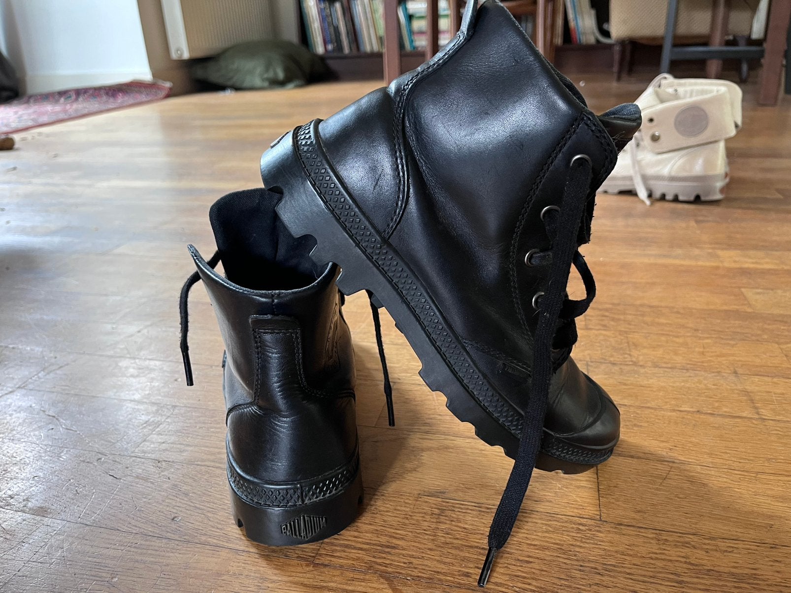 Palladium 39, Kleding | Dames, Ophalen, Zo goed als nieuw