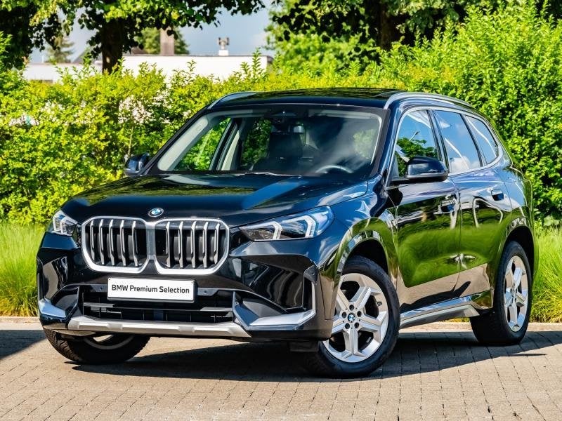 BMW X1 sDrive/Harman-Kardon, 136 pk, Zwart, https://public.car-pass.be/vhr/d2bb5504-1046-4a20-9e7e-60434c069363, Bedrijf