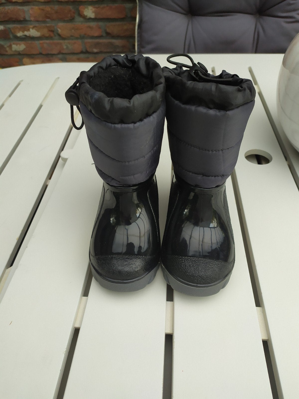 zwarte winterlaarsjes WINTER-GRIP Baby Welly 24-25, Enfants & Bébés, Vêtements de bébé | Chaussures & Chaussettes, Enlèvement ou Envoi