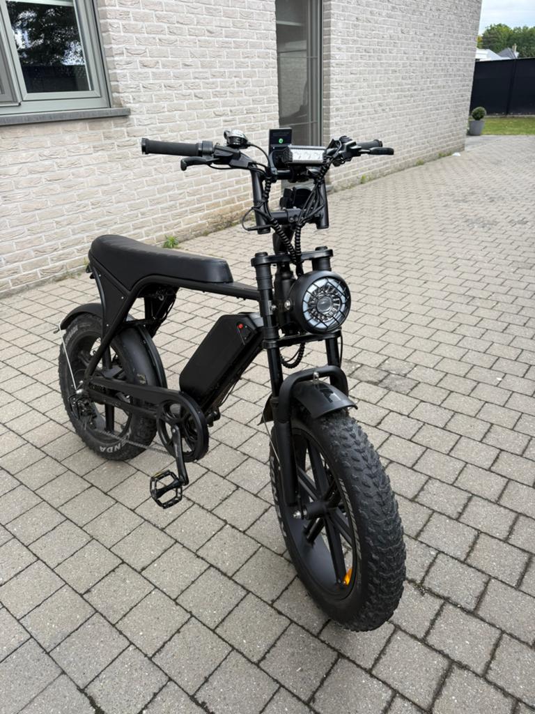 Fatbike V8 / 750km, Fietsen en Brommers, Ophalen, Zo goed als nieuw