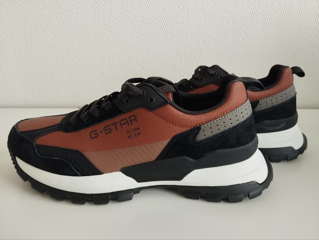 Lot nieuwe schoenen. G-Star-42. Lyle Scott-40. Nike-40., Ophalen