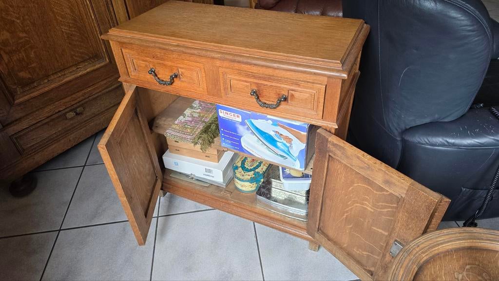Armoire commode en chène. 84x 84 x 37cm, Enlèvement