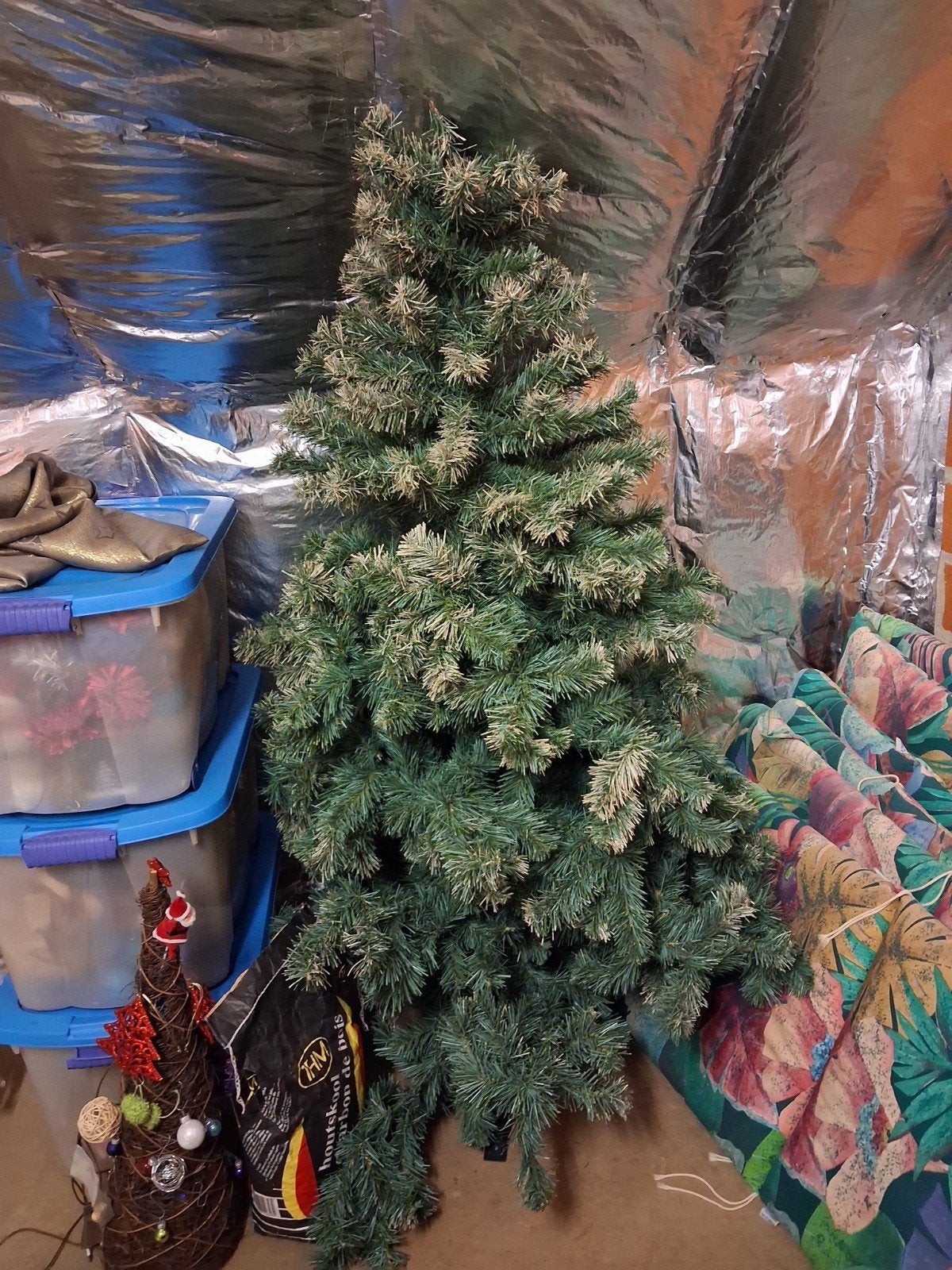 Gratis kerstboom met doos kerstballen, Ophalen, Gebruikt