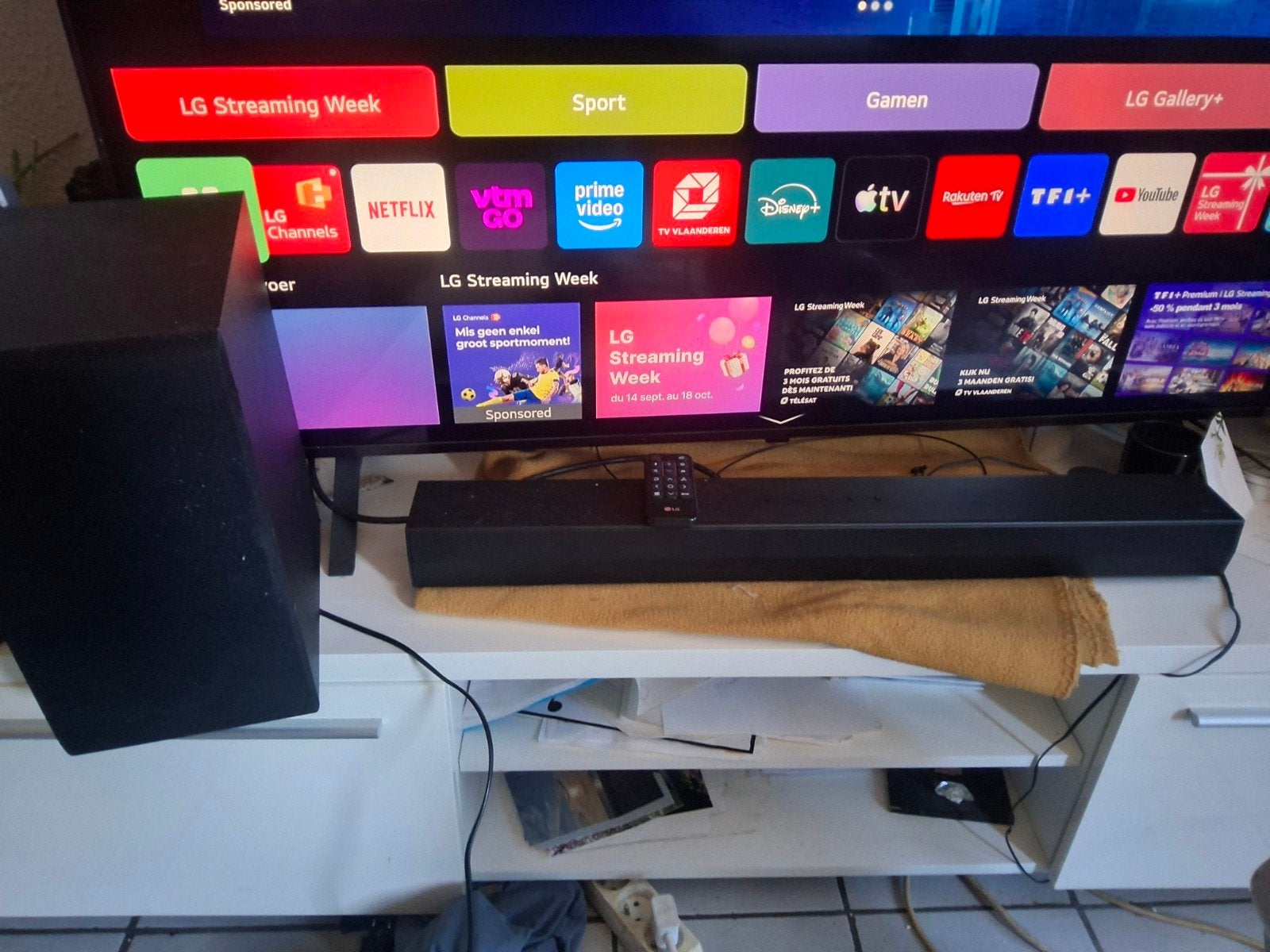 lg soundbar met draadloze bass en afstand bediening, Audio, Tv en Foto, Ophalen, Gebruikt, LG