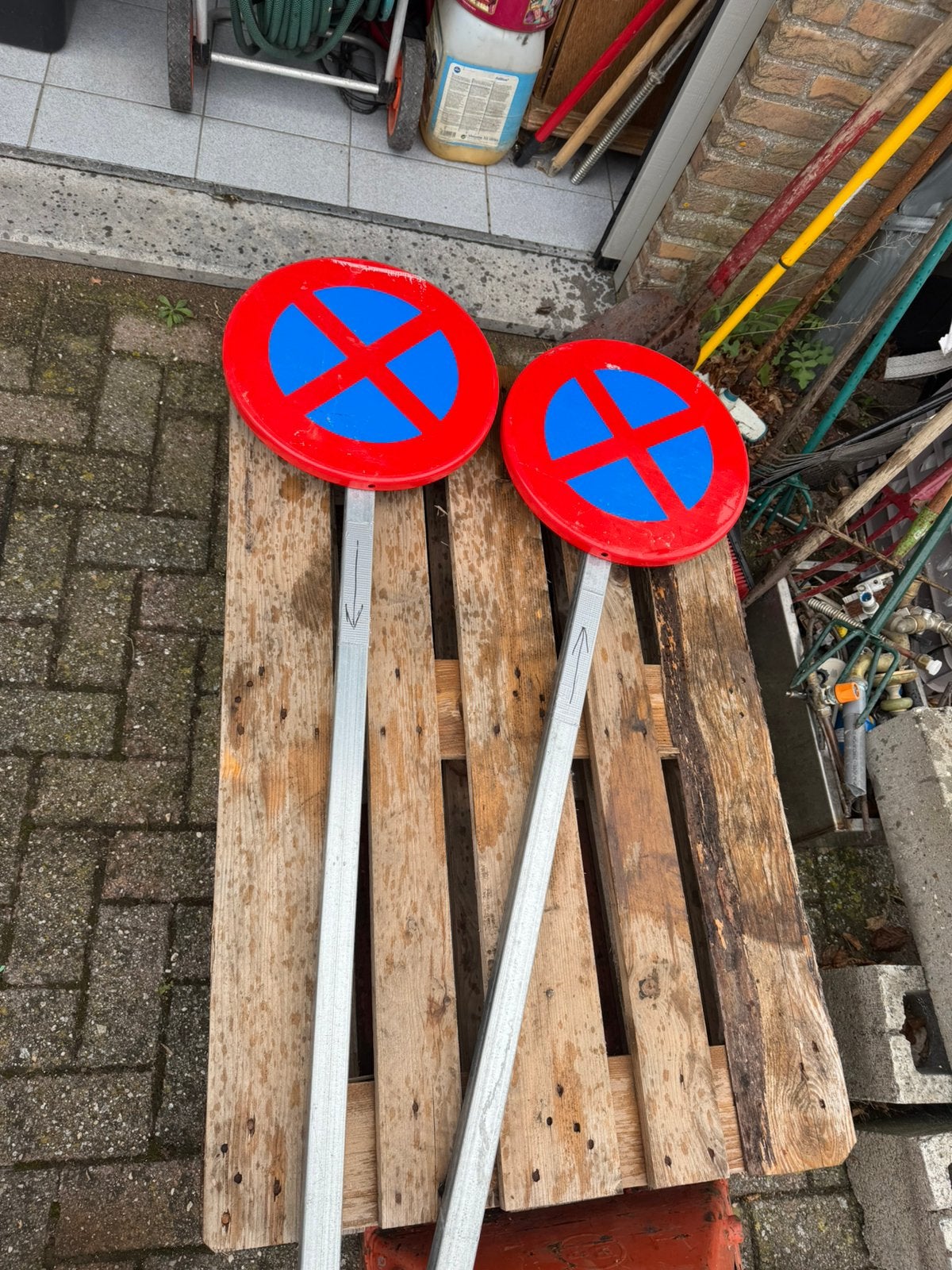 Verkeersborden E3 te koop, Tuin en Terras, Ophalen, Zo goed als nieuw