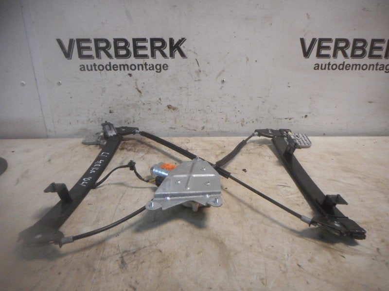 RAAMMECHANIEK ELEK LINKS Ford StreetKa (01-2002/07-2005), Gebruikt, Links, Ford