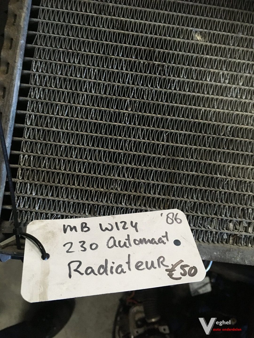 Mercedes w124 230 1986  automaat Radiateur, Auto-onderdelen, Gebruikt, -, -, Ophalen of Verzenden