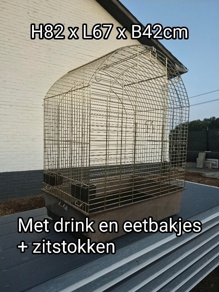 Ruime vogelkooi/vogelhuis, kooi,, Dieren en Toebehoren, Ophalen, Zo goed als nieuw, Metaal, Vogelkooi
