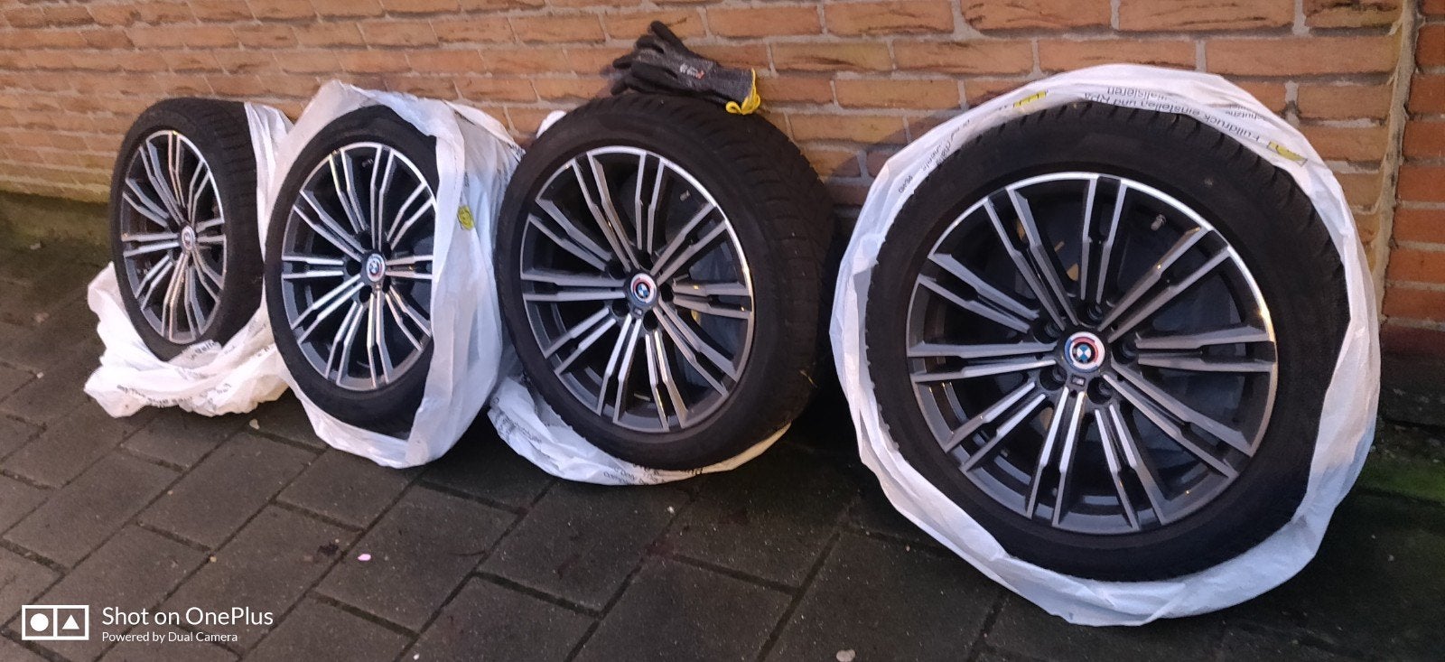BMW 18" orgineel velgen met winterbanden, Pneus et Jantes, Pneus hiver, 18 pouces, Enlèvement