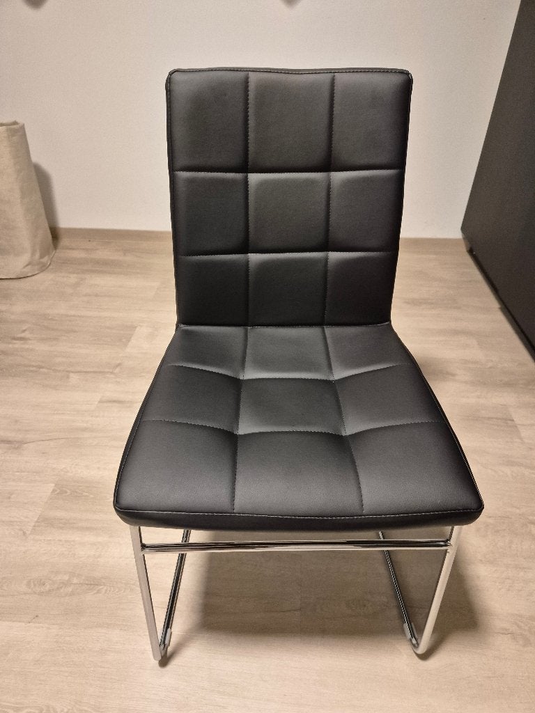 moderne stoelen, Huis en Inrichting, Stoelen, Ophalen, Zwart, Kunststof, Zo goed als nieuw