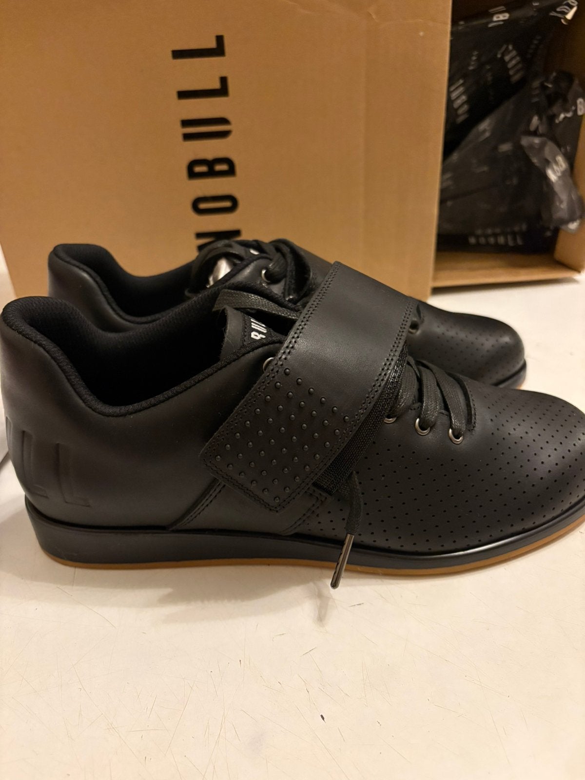 Nobull Lifter Leather, Neuf, Enlèvement, Chaussures de sport, Noir
