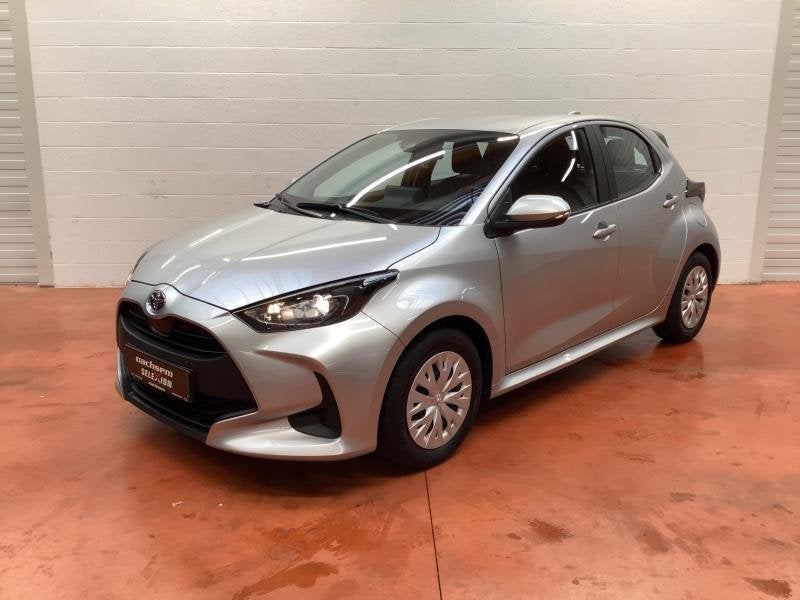 Toyota Yaris 1.5 Dynamic Toyota Yaris 1.5 Dynamic 68 KW, Autos, Toyota, Argent ou Gris, Achat, Euro 6, 5 portes