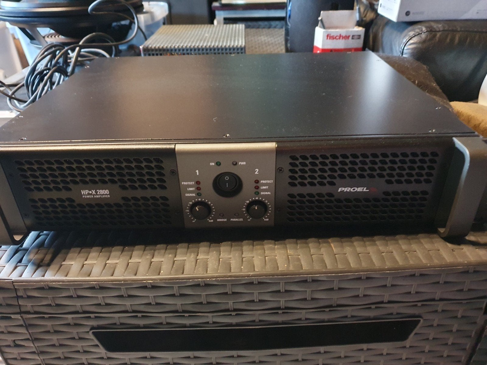 Ampli sono Proel HP-X 2800, Musique & Instruments, Amplis | Clavier, Moniteur & Sono, Sono, Enlèvement