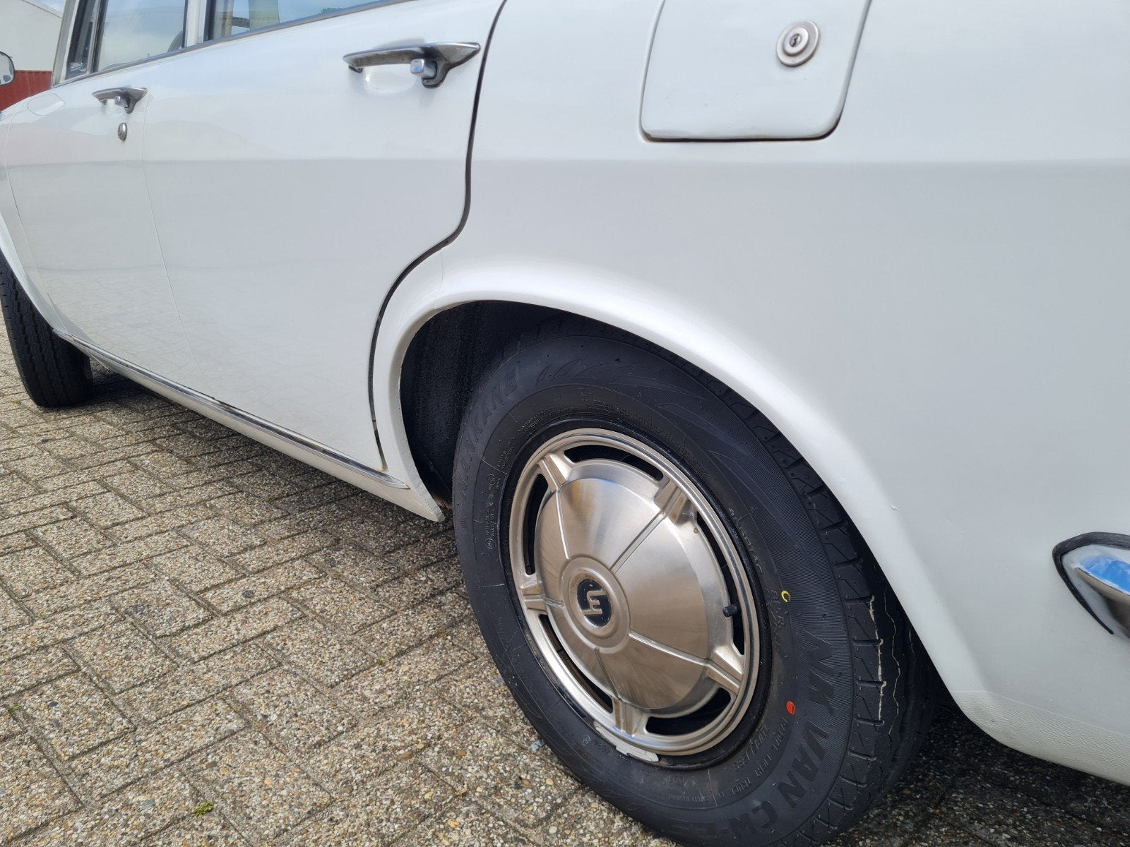 Mazda 1500 - Oldtimer - 1969, foto 5