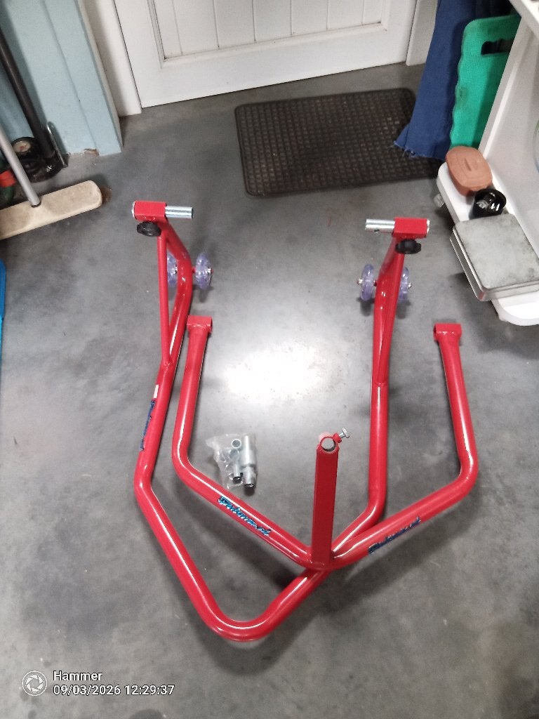 Paddockstand Motor voorwiel, Ophalen