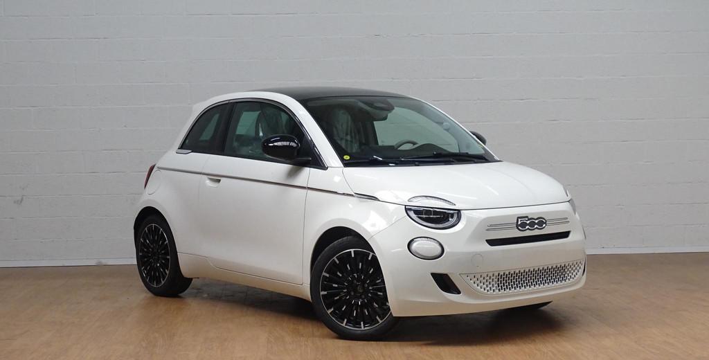 Fiat 500 1.0 Hybrid LA PRIMA, Voorwielaandrijving, 4 zetels, Stof, Gebruikt