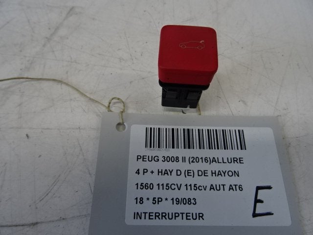 COMMUTATEUR 3008 II (M4 / MC / MJ / MR) (9810618277), Kontakt-peugeot@peugeot.com, Utilisé, Peugeot Deutschland GmbH, Bahnhofsplatz
65423  Rüsselsheim, DE