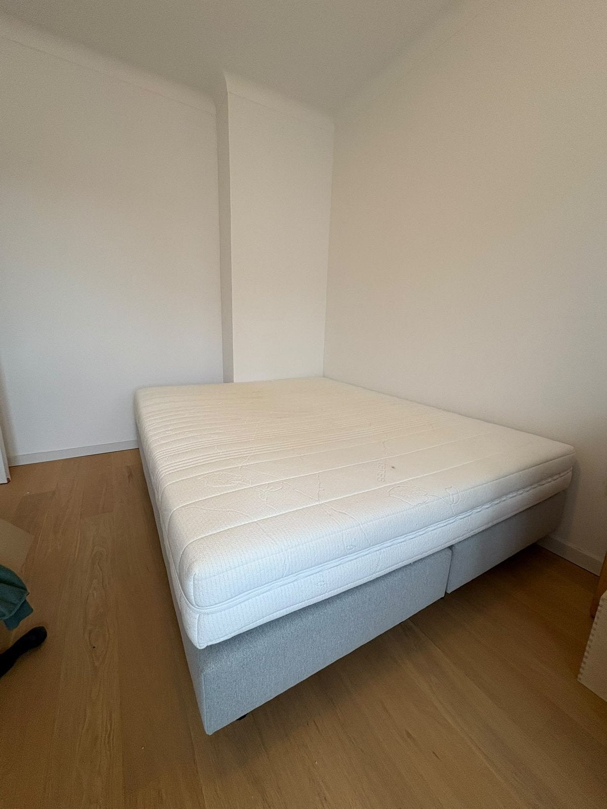 Box spring bed (Sleepy), Huis en Inrichting, Ophalen, Gebruikt, 200 cm, Grijs