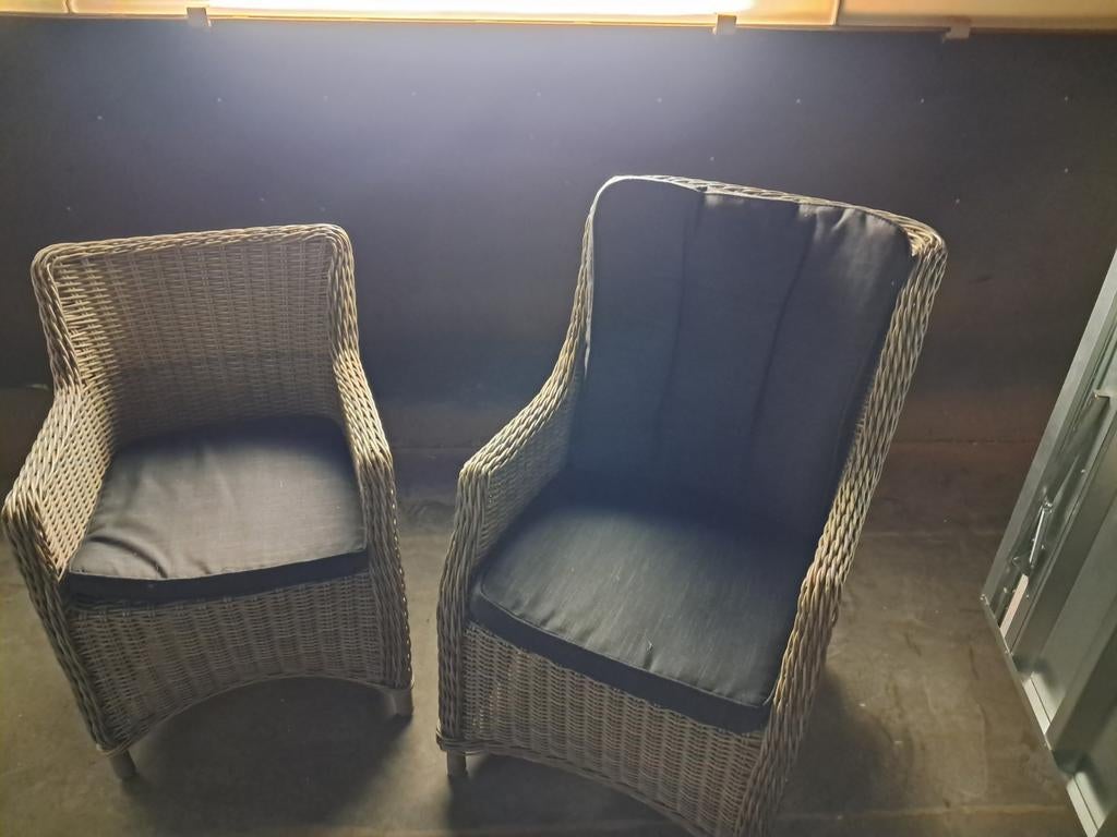 Tuinzetels 2hoge rug 4lage rug 14 stapelstoel 180 eu, Ophalen