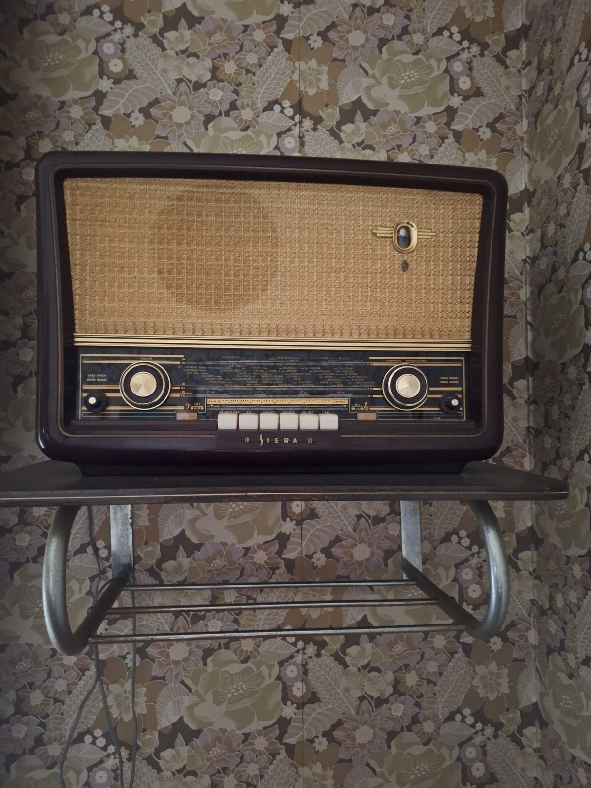 Radio, Enlèvement