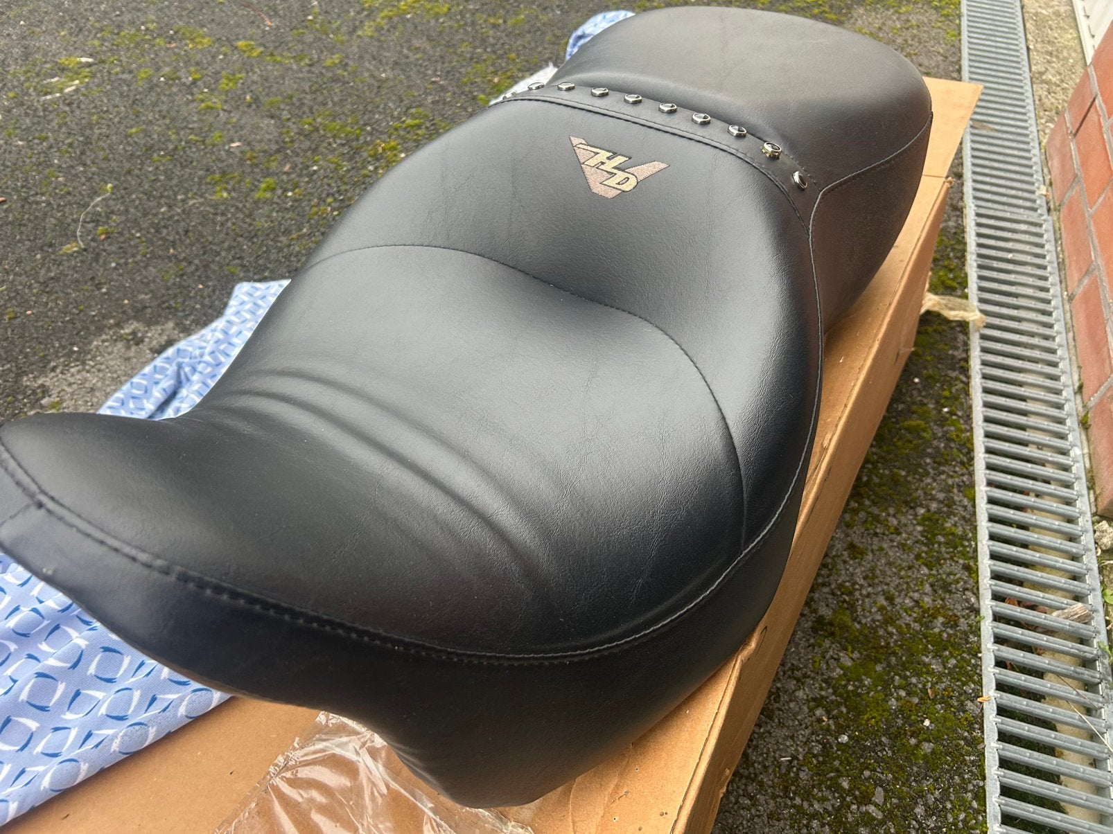 Selle harley davidson rodking, Motos, Enlèvement