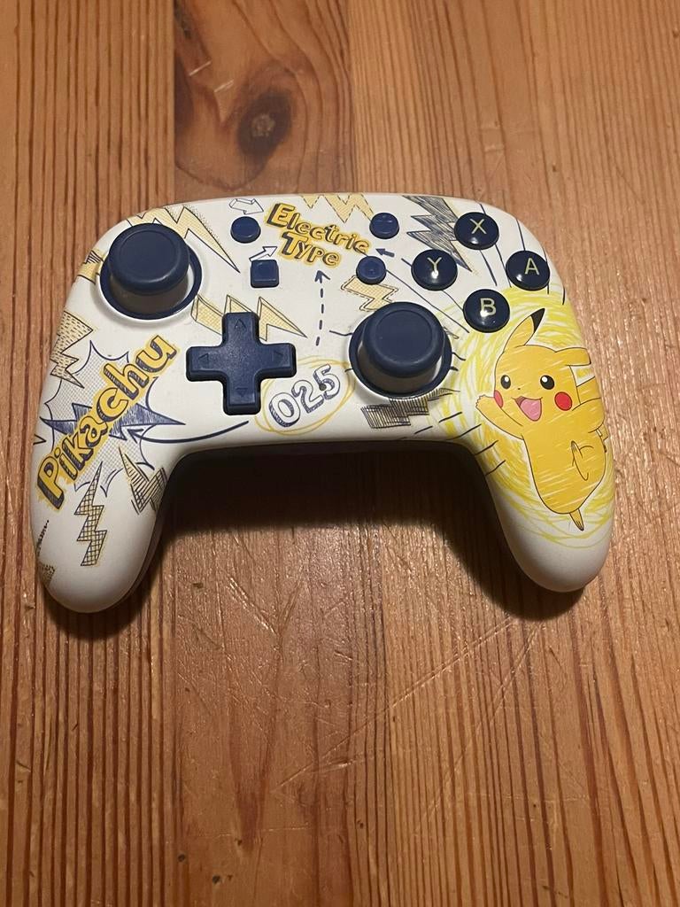 Manette Sans Fil PowerA Nano Nintendo Switch Pokémon Pikachu, Enlèvement, Comme neuf, Sans fil