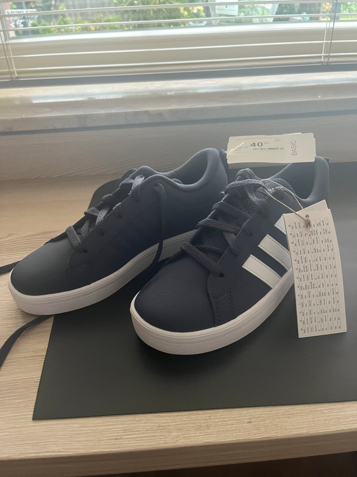 Blauwe adidas schoenen maat 36/37, Enlèvement ou Envoi, Comme neuf