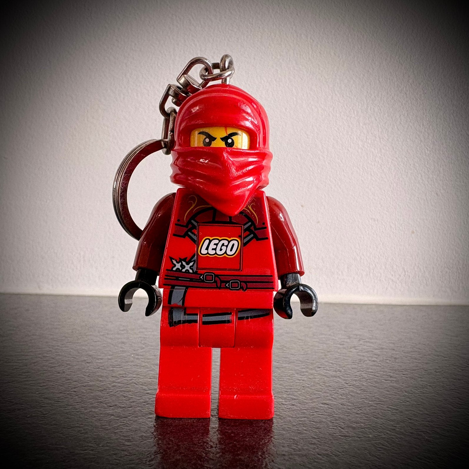 LEGO Ninjago KAI LED sleutelhanger, Kinderen en Baby's, Speelgoed | Duplo en Lego, Ophalen of Verzenden, Minifiguur, Lego, Ninjago