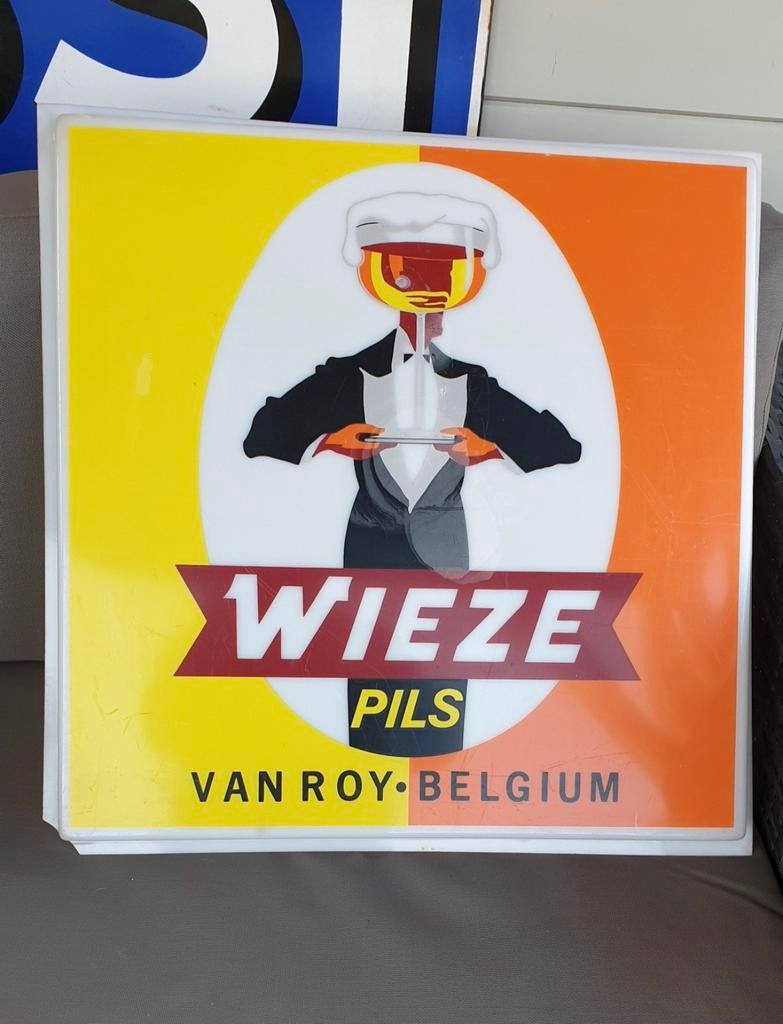 Wieze lichtreclame paneel 1st jaren 80., Ophalen