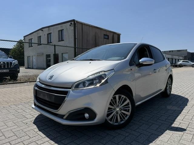 Peugeot 208 1.2 Benzine Style model | Navi | 1 JAAR GARANTIE, Autos, Peugeot, Achat, Entreprise, Boîte manuelle, 5 portes