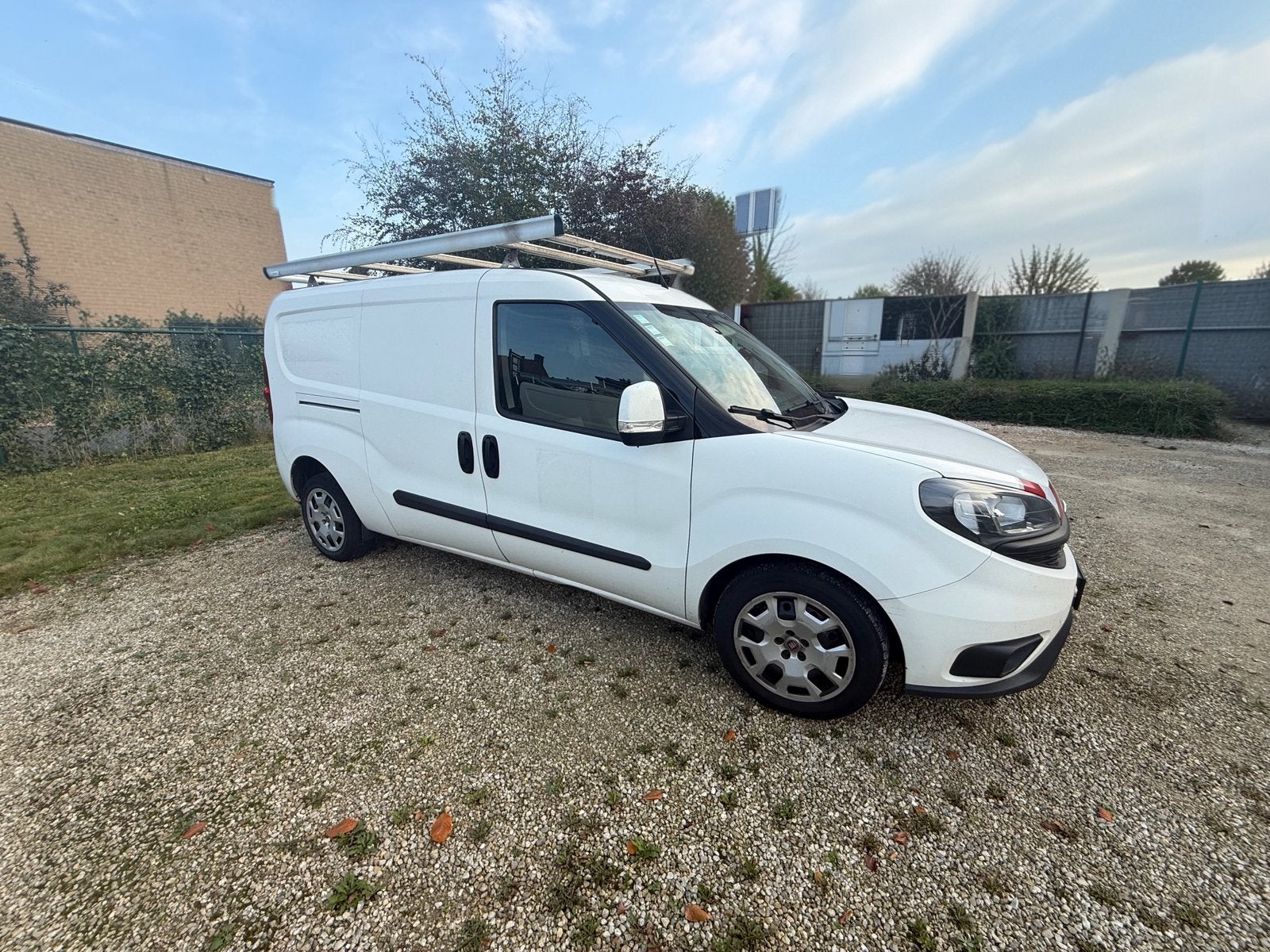 Fiat Doblo Maxi, Achat, 3 places, Boîte manuelle, Entretenue par le concessionnaire