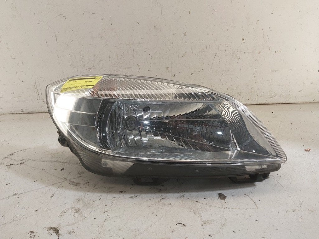 PHARE / OPTIQUE AVANT DROIT Fabia II (5J) (|5J1941018C|), Autos : Pièces & Accessoires, Utilisé, Info@forvia.com, HELLA GmbH & Co. KGaA
