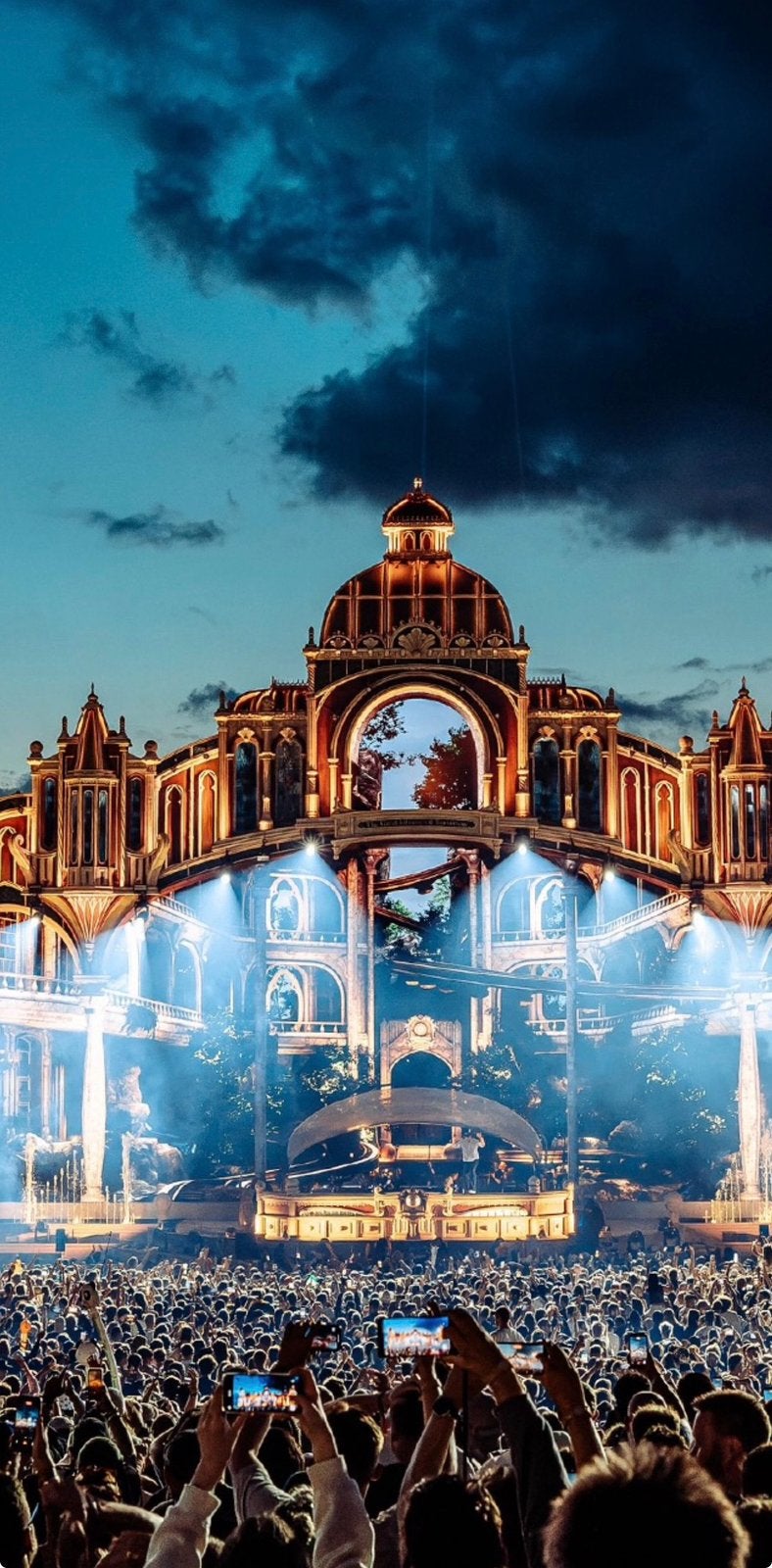 Tomorrowland Ik ben op zoek naar een W2-ticket., Tickets & Billets