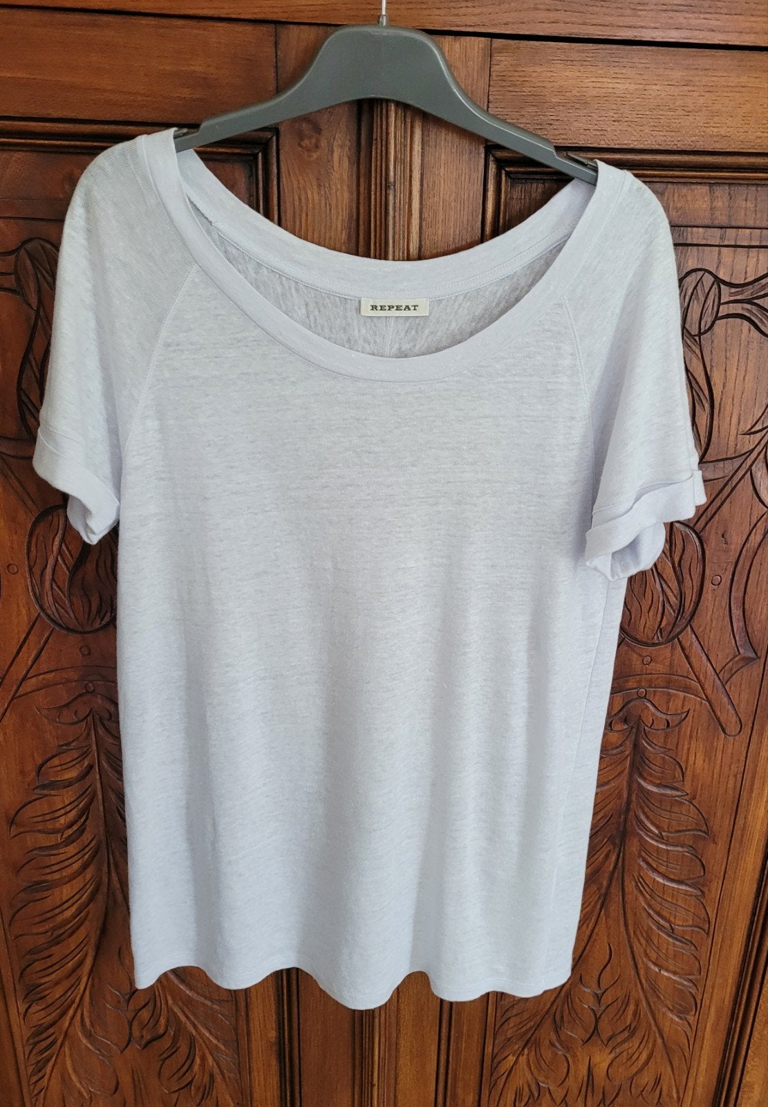 Zeer fijne t-shirt merk Repeat, S..als nieuw, Kleding | Dames, T-shirts, Ophalen of Verzenden, Maat 36 (S), Grijs