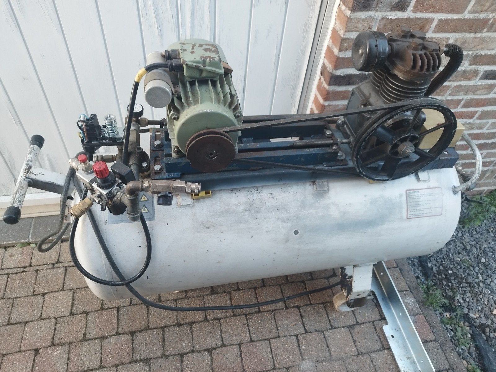 Compresseur 200liter/10 bar/220volt, Ophalen