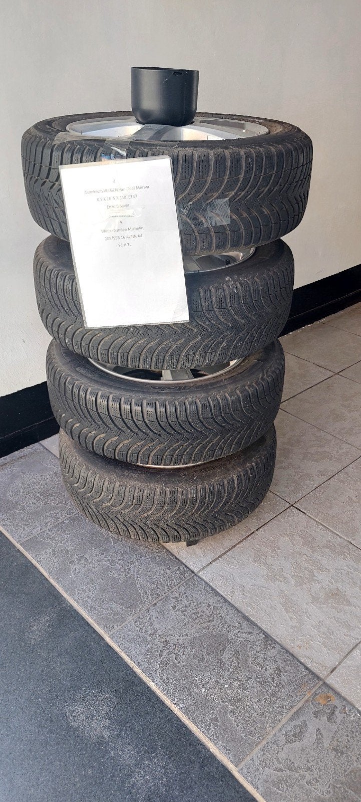 Aluminum velgen met winterbanden,  zie info op foto's, Autos : Pièces & Accessoires, Pneus & Jantes, Pneus et Jantes, Pneus hiver