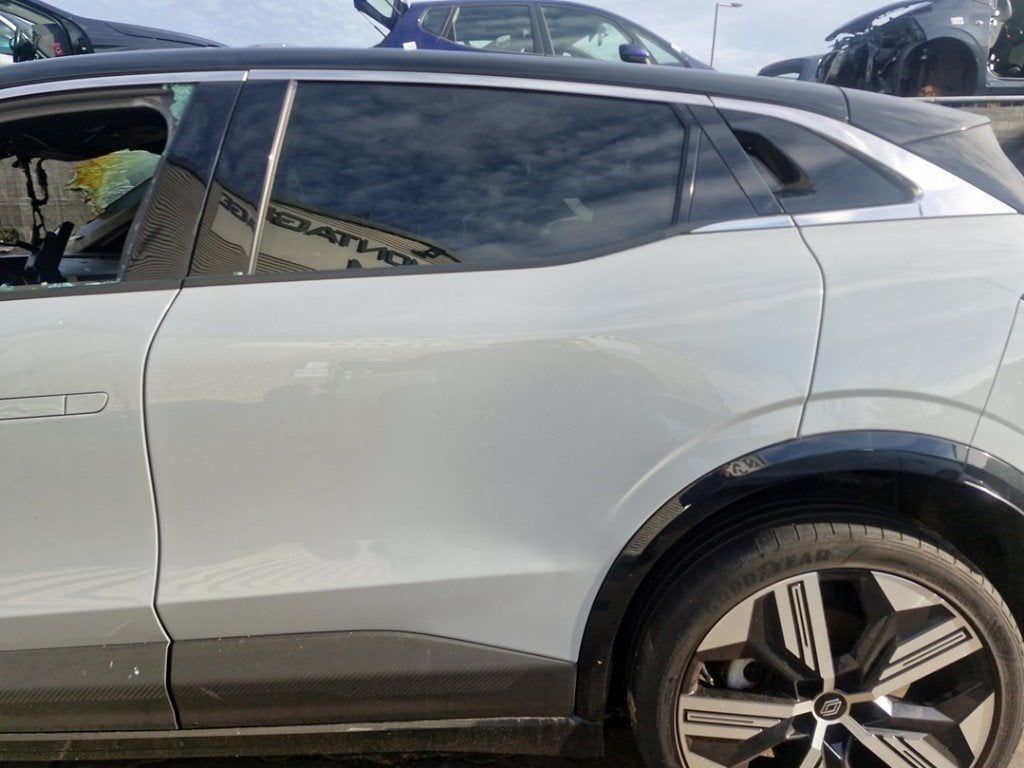PORTE GAUCHE ARRIÈRE Renault Megane E-Tech (RCB), Arrière, Renault, Utilisé, Peter-Huppertz-Straße 5
51063  Köln, DE