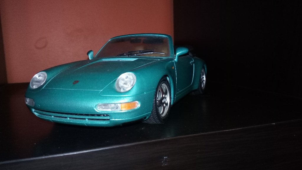 Porshe 911  - Burago 1:18, Hobby & Loisirs créatifs, Envoi, Comme neuf, Voiture, Burago