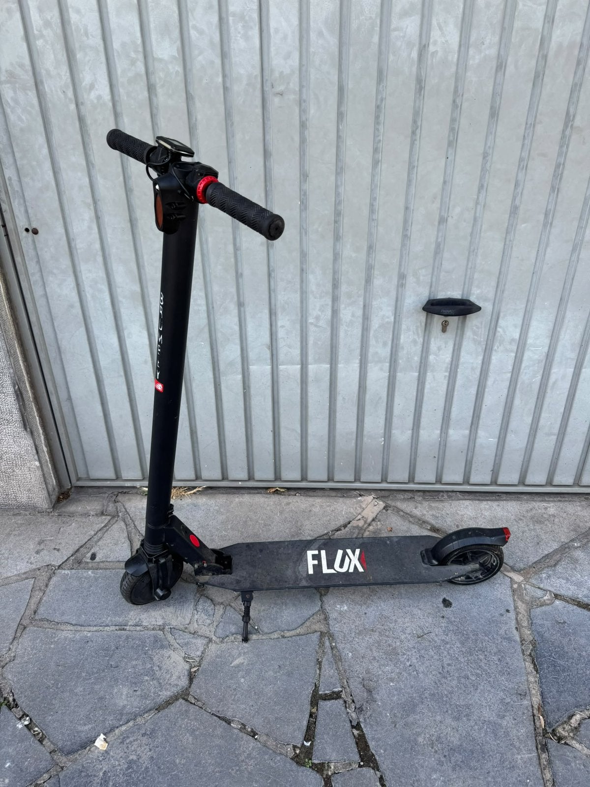 Trottinette electrique, Enlèvement, Comme neuf