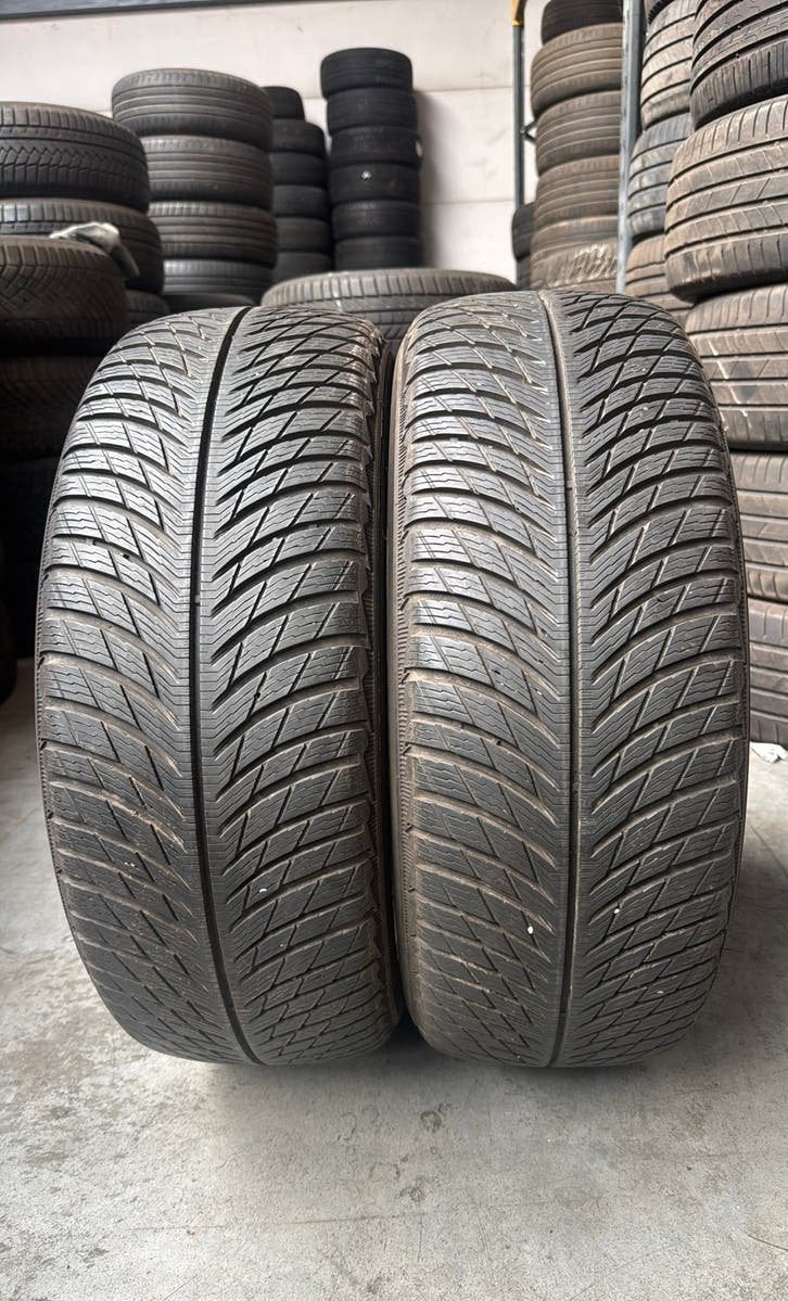 Pneus d'hiver 2055517 205/55/17 205/55R17 la marque Michelin, Enlèvement