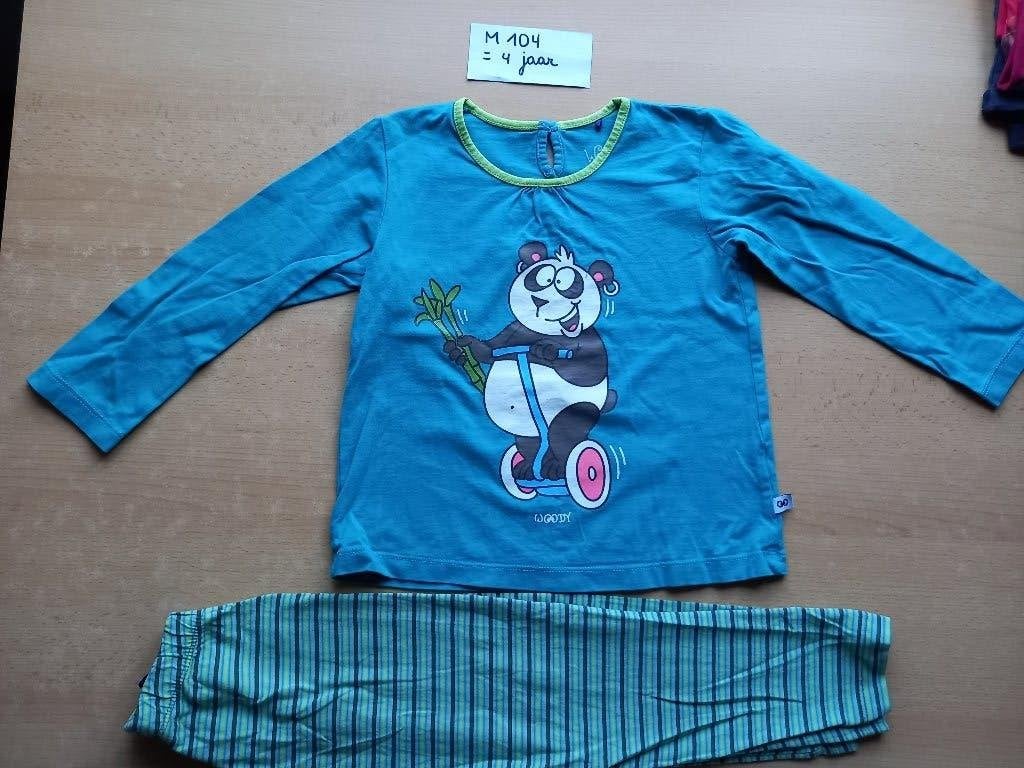 Nieuwstaat pyama  Woody maat 104, Nacht- of Onderkleding, Jongen of Meisje, Ophalen of Verzenden, Zo goed als nieuw