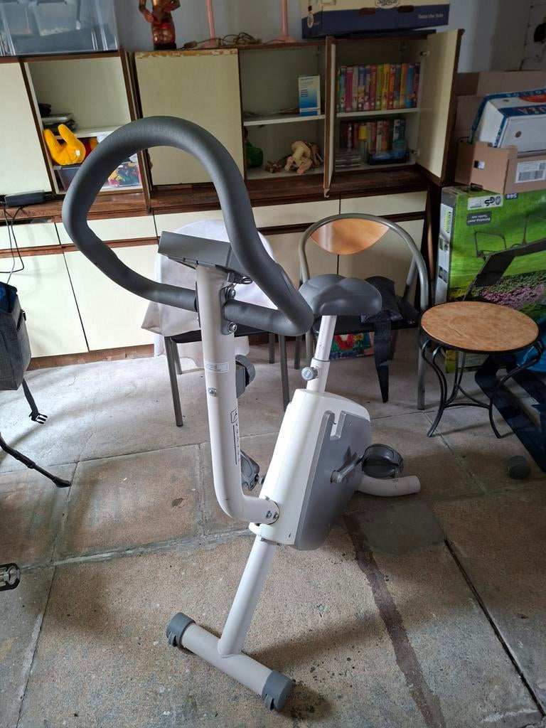 Hometrainer, Sport en Fitness, Fitnessapparatuur, Ophalen, Hometrainer