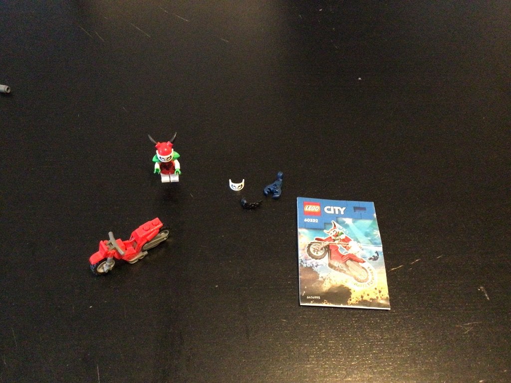 TLego city stuntz roekeloze scorpion stuntmotor - 60332, Kinderen en Baby's, Ophalen, City, Lego, Zo goed als nieuw