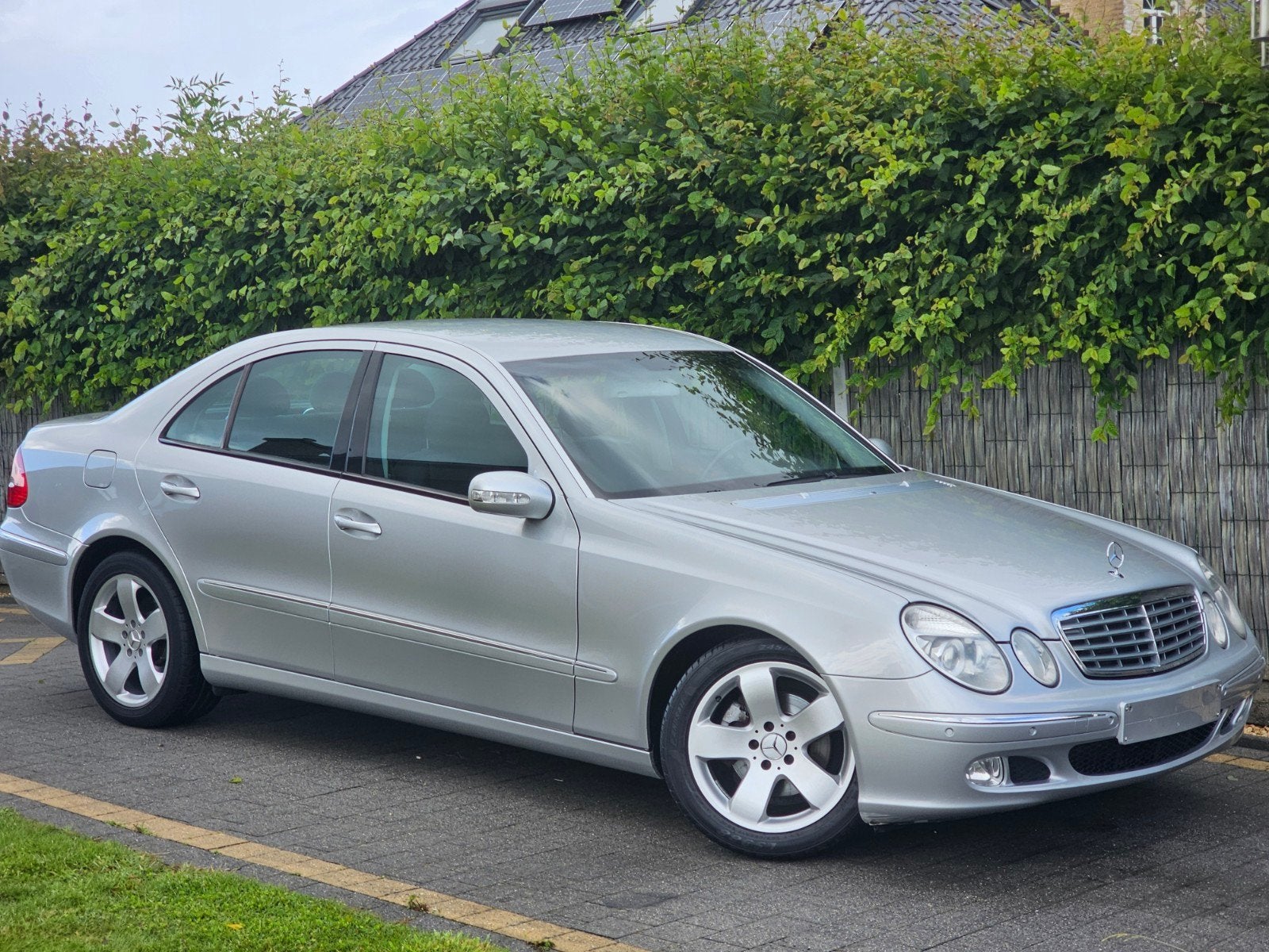 Mercedes E220 CDI, Auto's, 100 kW, 4 deurs, Zwart, 4 cilinders