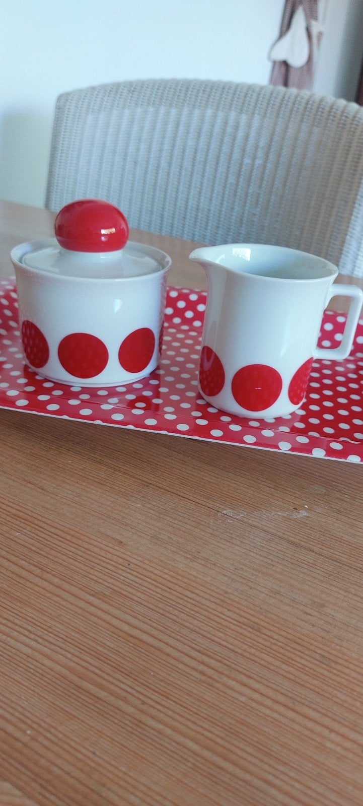 retro polka dot melkkannetje en suikerpot van Schirnding Bav, Enlèvement