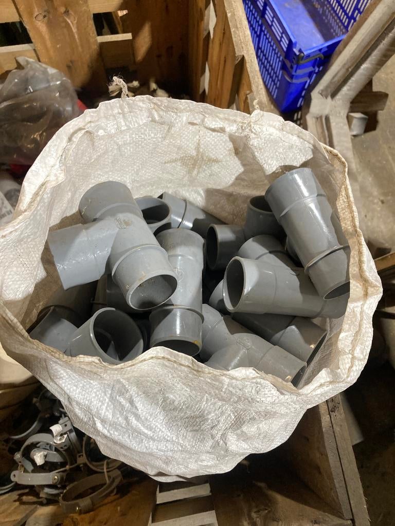 Partij pvc koppelstukken pvc buis, Doe-het-zelf en Bouw, Buizen en Afvoer, Ophalen, Zo goed als nieuw, PVC