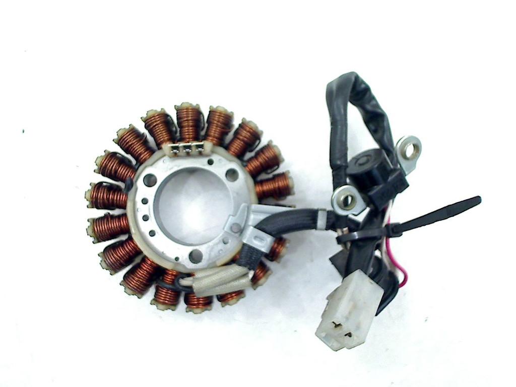 ALTERNATEUR Yamaha YZF R125 2008-2013 (YZF-R125 YZFR125), Dhr. S. di Majo, Utilisé, Info@cama-motorparts.nl, P.J. Troelstraweg 8 8
3144 CX  MAASSLUIS, NL