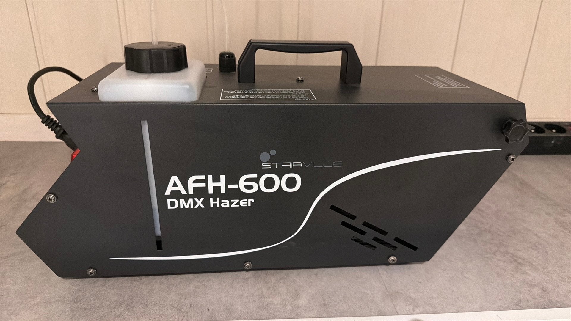 Stairville AFH-600 hazer, Musique & Instruments, Lumières & Lasers, Enlèvement, Comme neuf