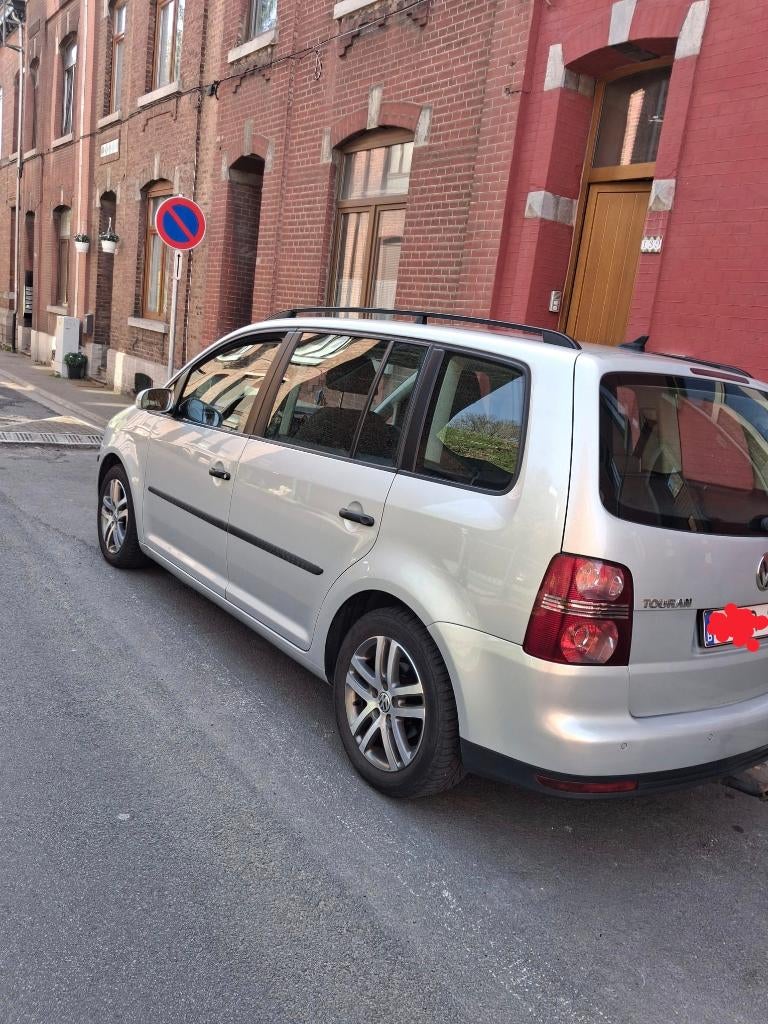VW Touran, Argent ou Gris, Achat, Attache-remorque, 7 places